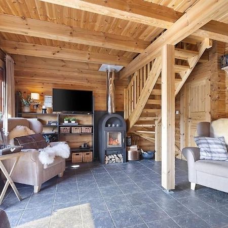 Tradisjonell Laftet Hytte Vradal Exteriér fotografie