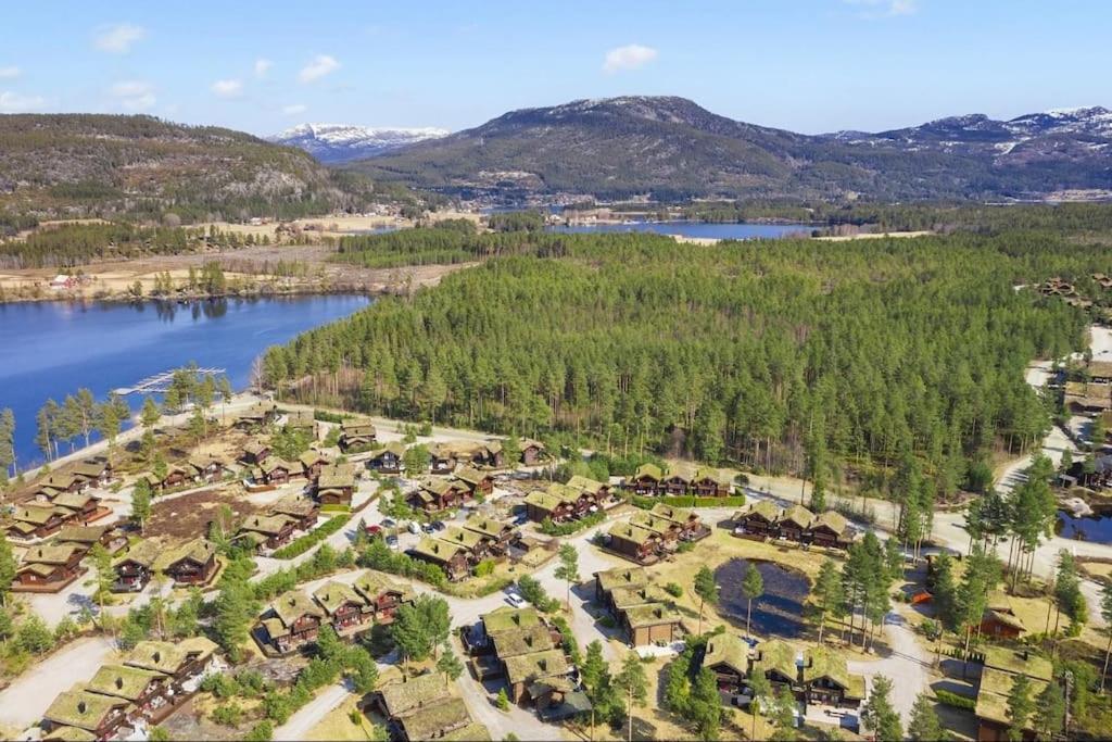 Tradisjonell Laftet Hytte Vradal Exteriér fotografie