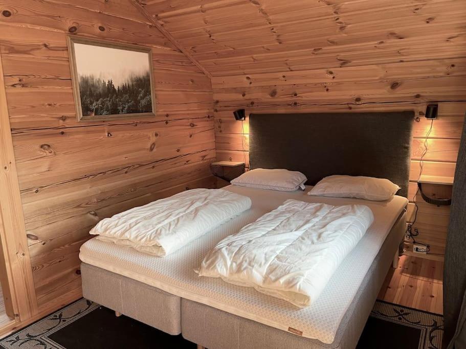 Tradisjonell Laftet Hytte Vradal Exteriér fotografie