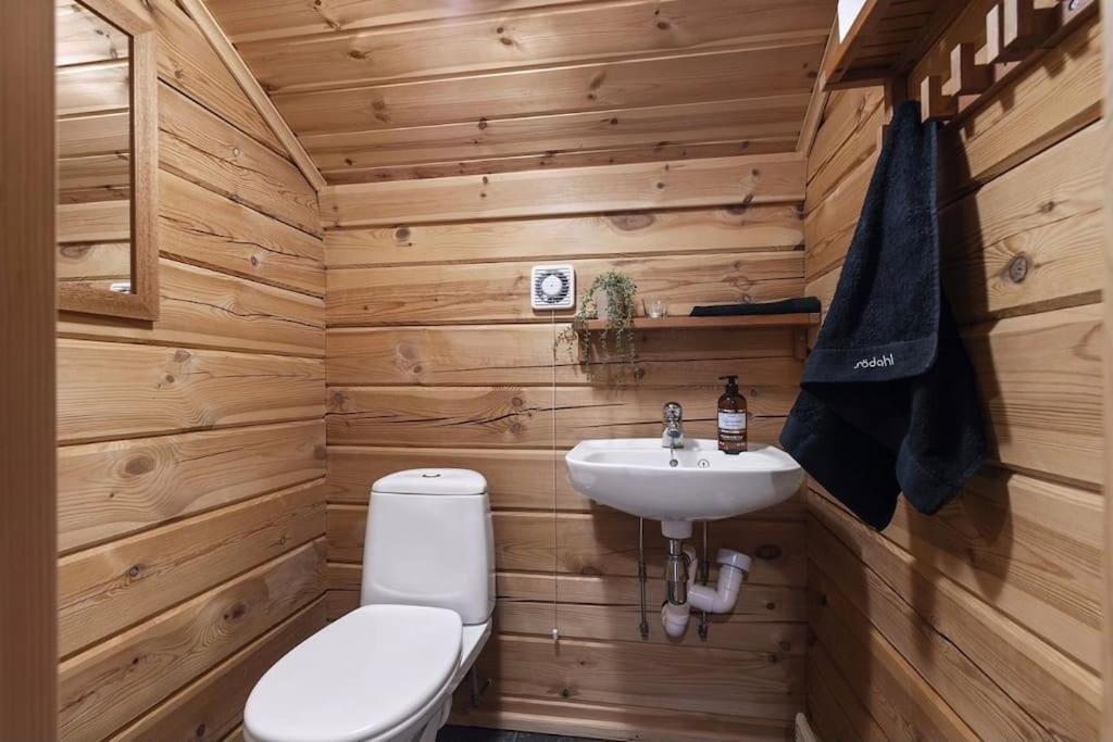 Tradisjonell Laftet Hytte Vradal Exteriér fotografie