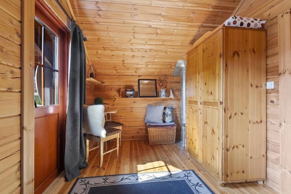Tradisjonell Laftet Hytte Vradal Exteriér fotografie